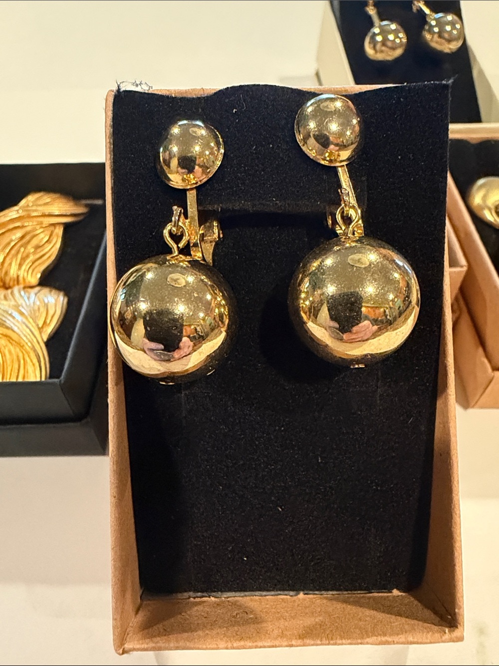 Lot of 6 pairs of clip-on/screw on earrings - Picture 3 of 7